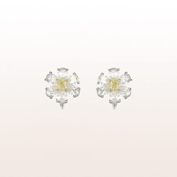 Earrings with yellow and white diamonds 34,49ct in 18kt white gold