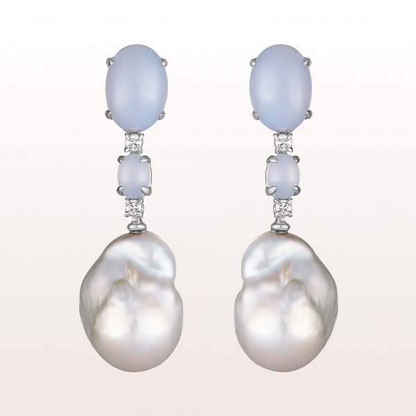 Earrings with grey quartz, grey sweet water pearls and brilliants 0,28ct in 18kt rose gold