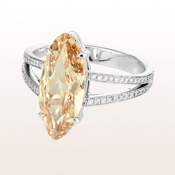 Ring mit Fancy brown Navette-Diamant 3,72ct und Brillanten 0,32ct in 18kt Weißgold