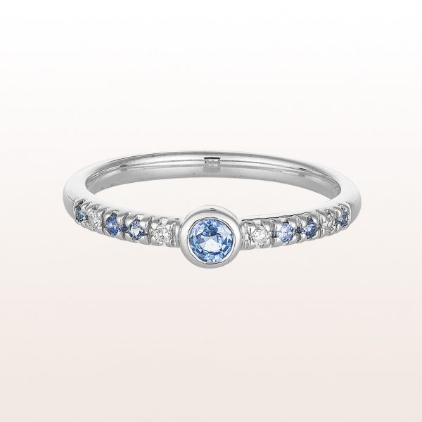 Ring with sapphire 0,20ct and brilliants 0,04ct in 18kt white gold