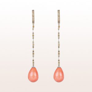 Earrings with coral and brown brilliants 0,73ct in 18kt white gold