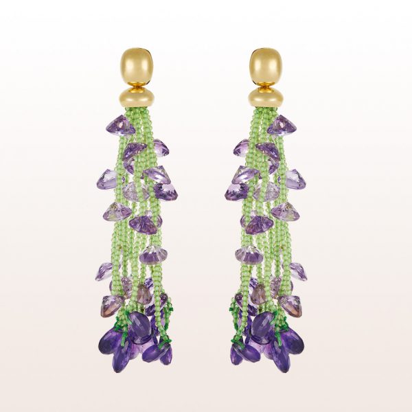 Ear studs with peridote and amethyst in 18kt yellow gold