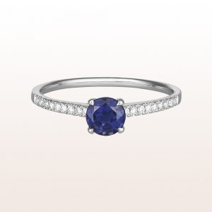 Ring with iolite 0,38ct and brilliants 0,10ct in 18kt white gold